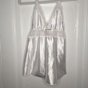 Seven Til Midnight Woman's Chemise L